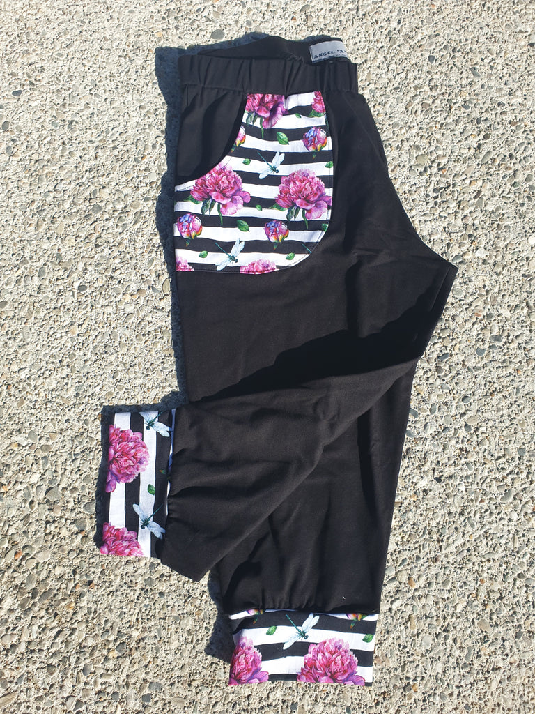 3/4 Rose Dragonfly Floral Pants