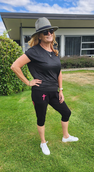 3/4 Black Pink Print Pants