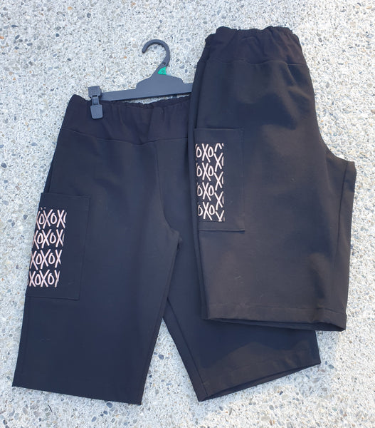 Pocket Black  Long Shorts - knee lenght